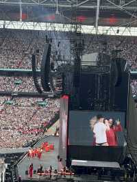 London | Happy to enjoy the eras tour with Taylor swift