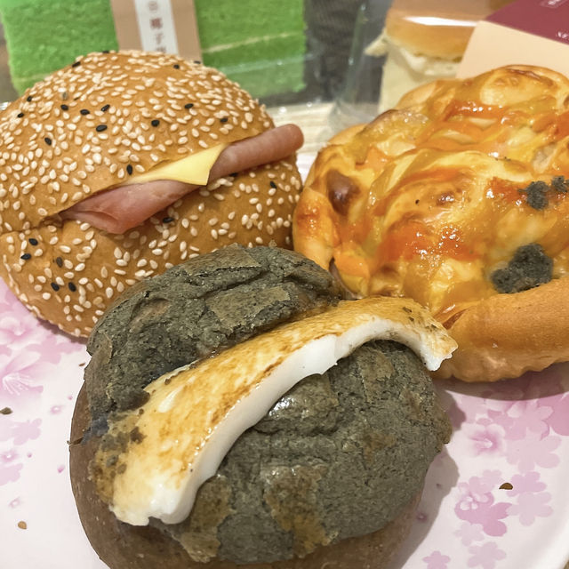 老字號傳統餅店~搖身一變網紅打卡麵包店🪄🥐
