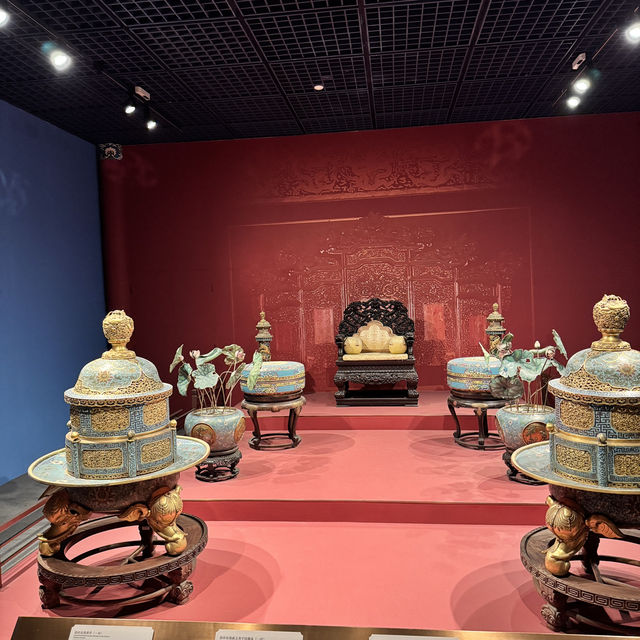 Explore Shanghai Museum