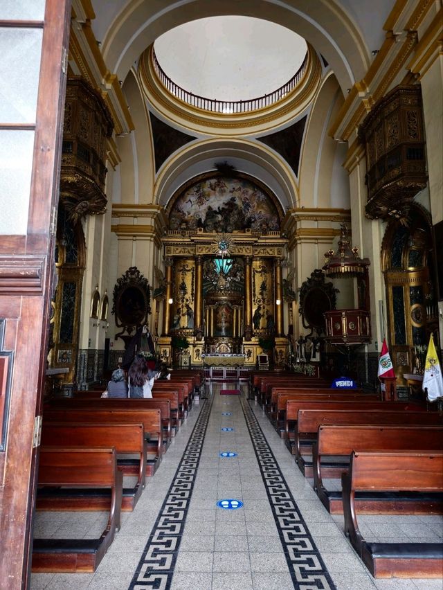 해외여행 페루 리마에서 가장 큰 성당 Basílica Catedral de Lima