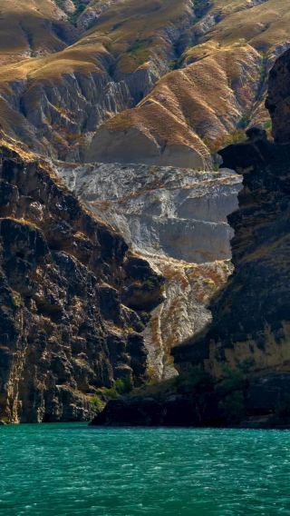 🌄 Chirkey Reservoir & Sulak Canyon – Dagestan’s Hidden Majesty