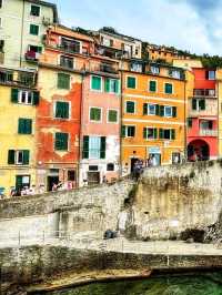 🌊 Riomaggiore: The Colorful Gateway to Cinque Terre 🇮🇹✨