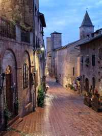 Certaldo Alto: A Medieval Jewel Above the Tuscan Hills