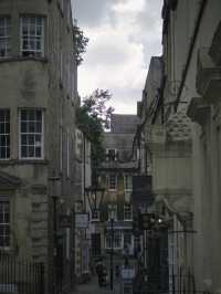 Discover Bath: A City of Roman Heritage and Georgian Elegance 🏛️