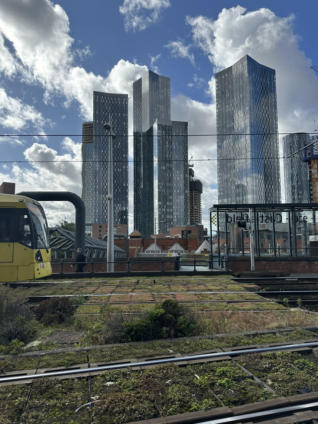 Modern Manchester✨ Modern Manchester✨