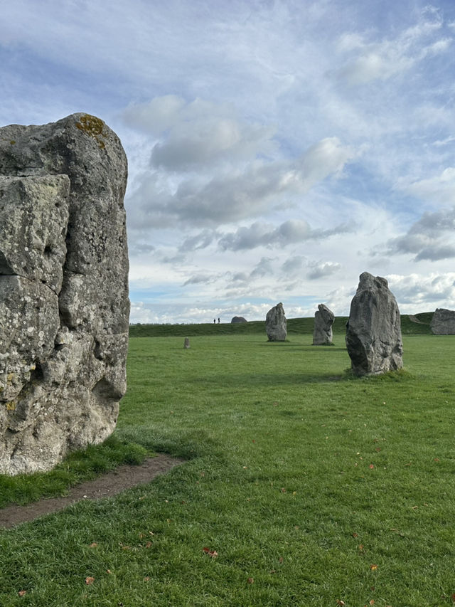 ✨ Magical Moments at Avebury Stone Circle 🪶