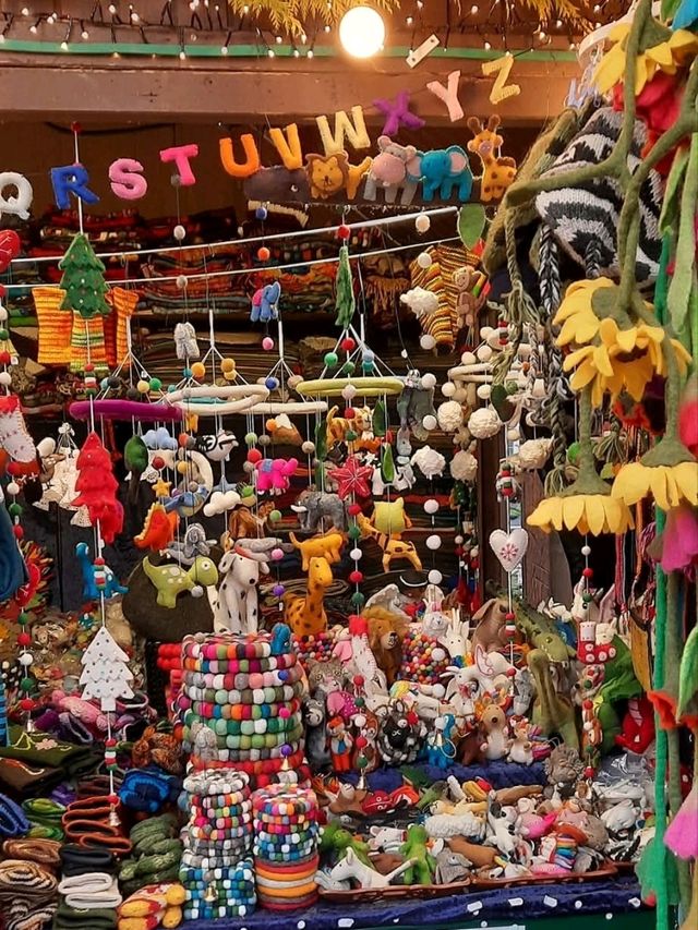 Winter Market Magic🎄 Winter Market Magic🎄