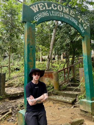 อินโดนีเซียสุดอลังการ: บรรยากาศป่าเขา การเที่ยวชมเกาะ และความฝันในบาหลี 🌴🦎✨