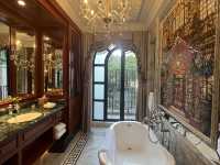 Amazing Bathtub at Moller Villa 💎 