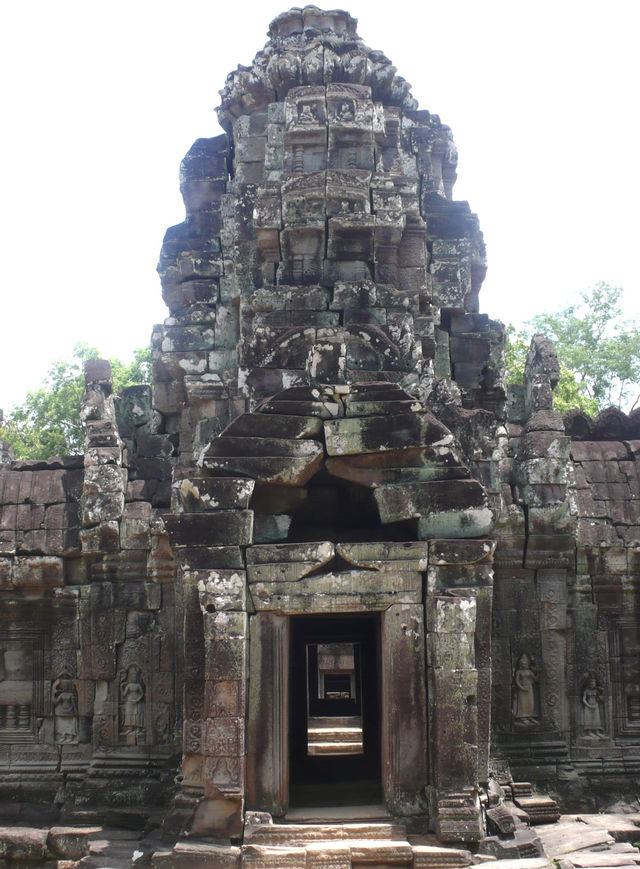 Khmer smile, Banteay Srei, Siem Reap, Cambodia.