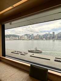住在擁有海景的香港麗晶酒店