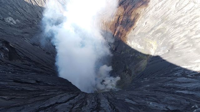 布羅莫火山