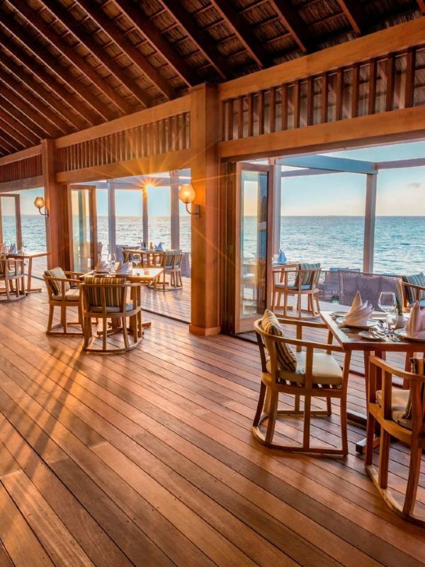 🌴 Maldives Magic: Hurawalhi Island Resort 🏖️✨