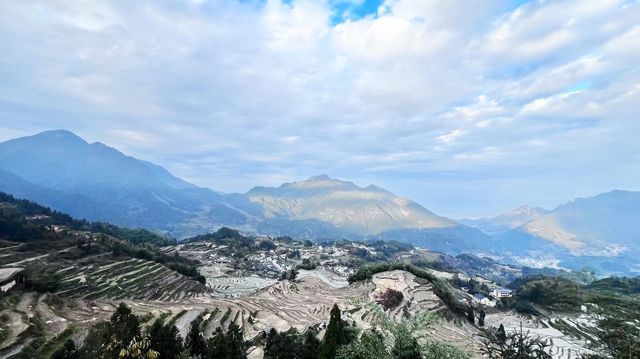 住進外太空，坐擁雲和梯田絕佳觀景位