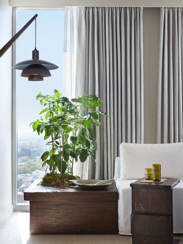🌟✨ West Hollywood's Chic Sleeps: Hotel West Hollywood 🌆🛏️