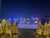 欣賞風景優美的露台。