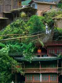 《千與千尋》裡的湯屋，原來藏在這座冷門古鎮。