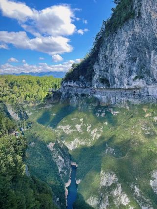 A complete guide to Yunyang Longgang Geological Park from Chongqing. 