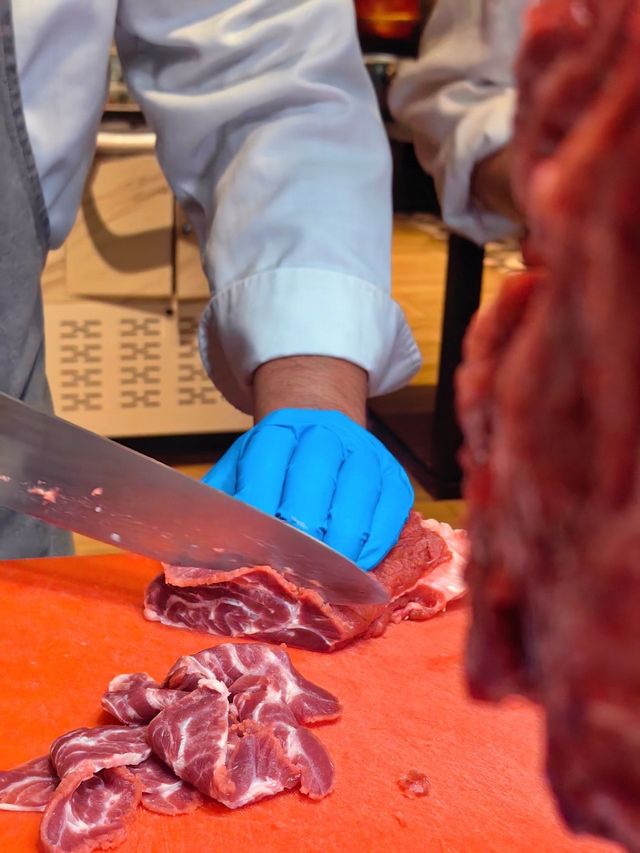 周末去星級酒店吃肉肉派對