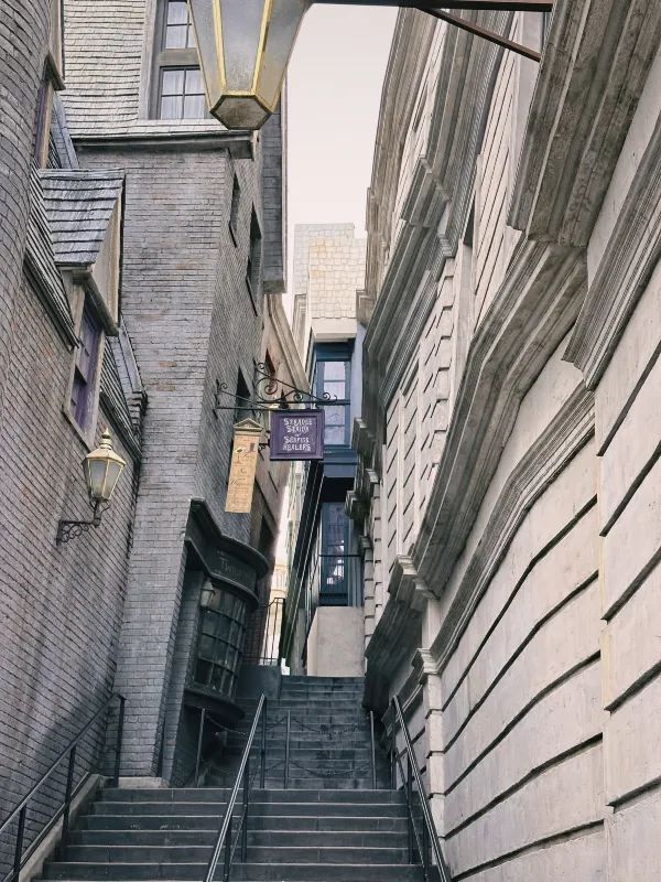 Discover the Magic of Diagon Alley at Universal Orlando