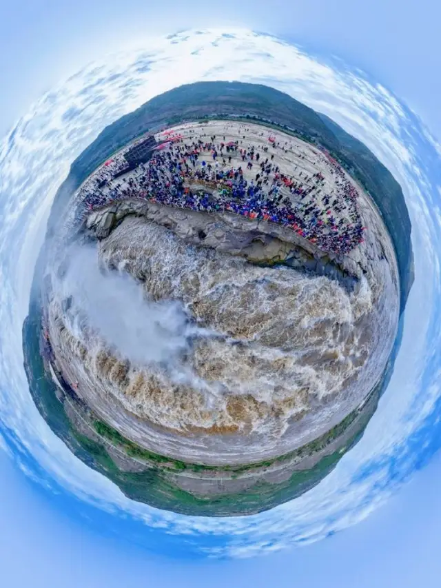 7-Day In-Depth Tour for Old Friends: Xi'an, Yan'an, and Hukou Waterfall—A Complete Guide