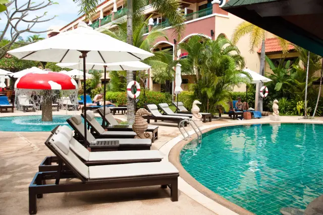 Phuket Karon Beach | A Considerate Vacation Choice