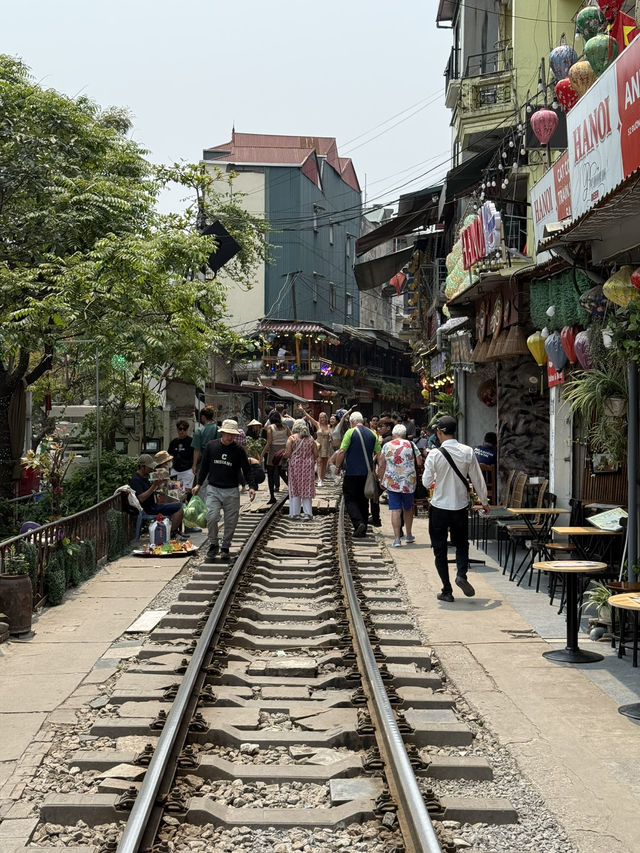 Hanoi’s Unmissable Experiences 🇻🇳 ☕️ 