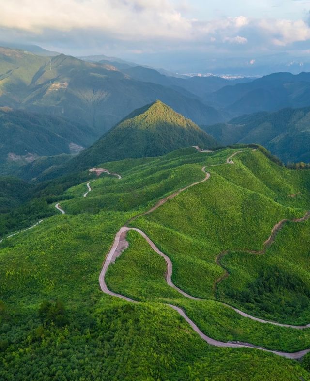 週末自駕遊｜被問爆嘅金華武功山