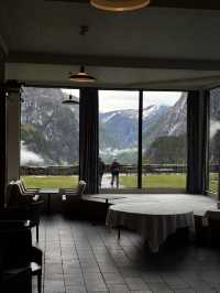 睡在峽谷正中央 挪威stalheim hotel||極具意境和歷史積澱的酒店。1885年建成，Tø