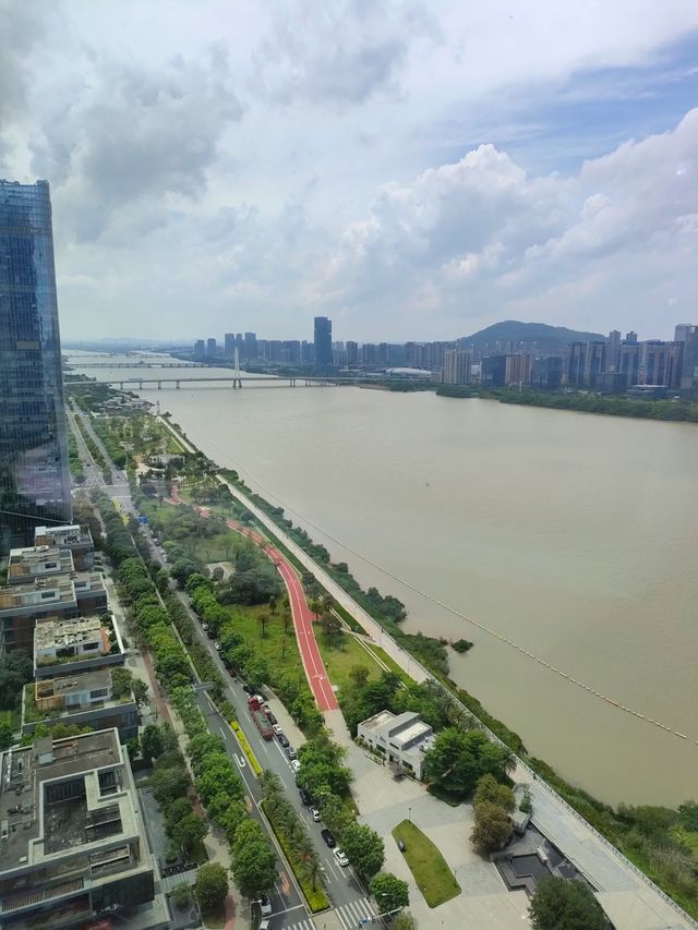 雲端書海！南沙IFC空中圖書館超全攻略