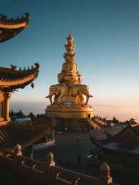 被《國家地理》評為最美仙山！峨眉秋日佛光雲海觀賞全攻略​