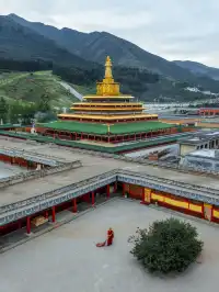 陰天的拉卜楞寺，也別有一番感覺！
