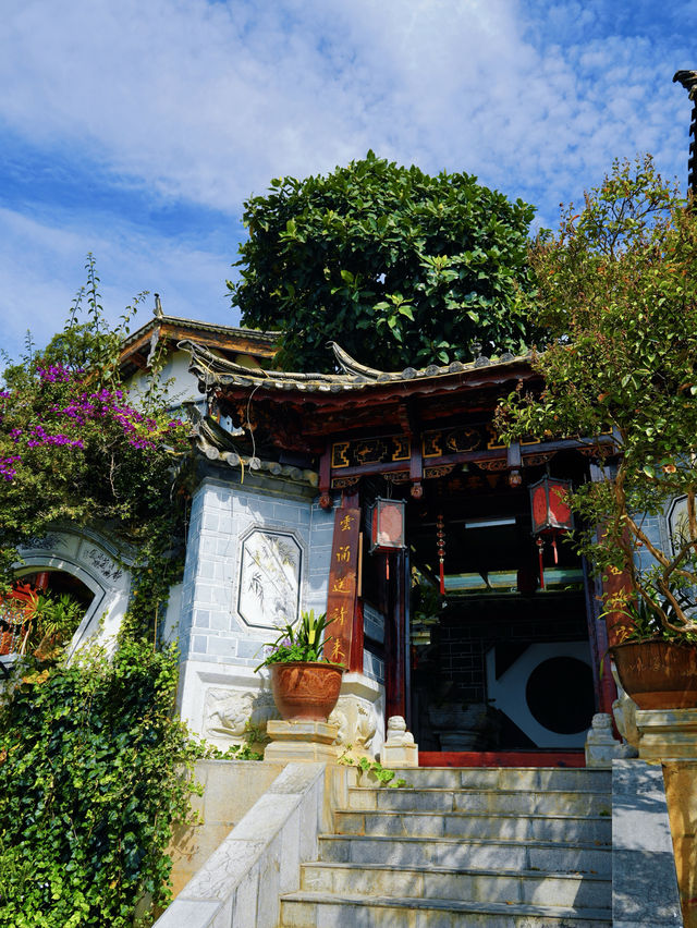 麗江的景觀花園民宿也太好住了吧