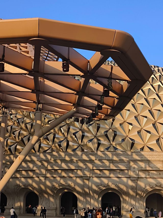 邂逅雙峰奇景與佛光普照之牛首山