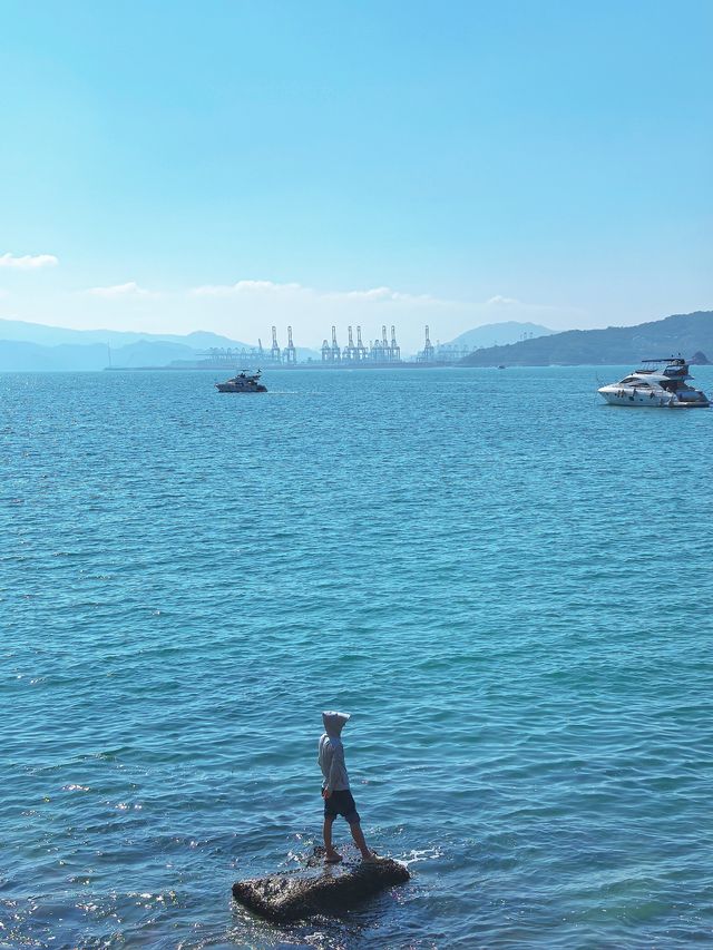 “深圳的盡頭” - 背仔角燈塔 