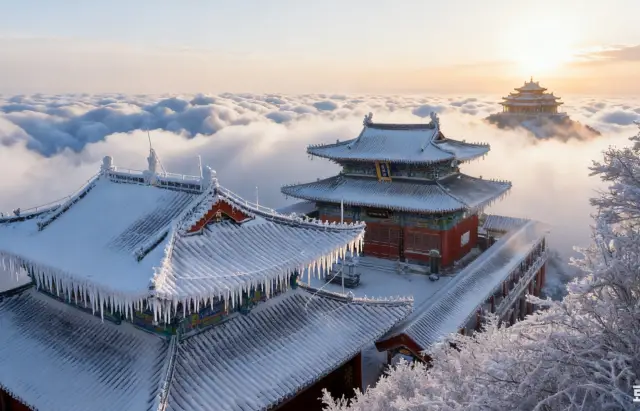 Laojun Mountain's snowy scenery is as beautiful as the Heavenly Palace!