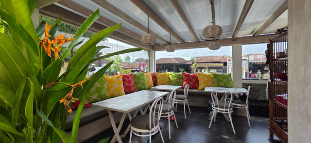 A Perfectly Situated Gem in Candidasa