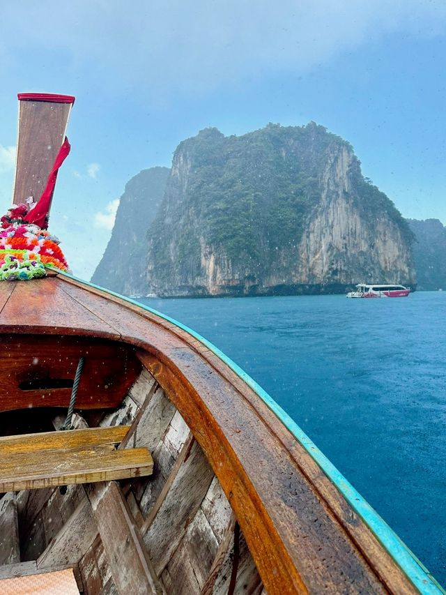 海水藍得直戳心巴,清透質感遠勝一日遊匆匆打卡,沉浸式看海才夠 海水藍得直戳心巴,清透質感遠勝一日遊匆匆打卡,沉浸式看海才夠