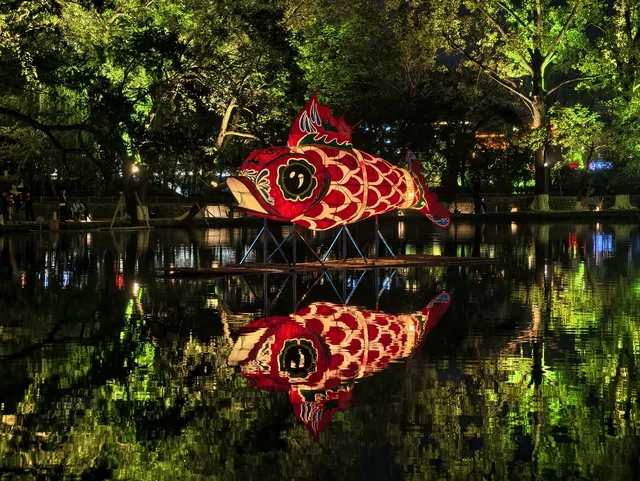 宏村魚燈夜,氛圍感直接拉滿 宏村魚燈夜,氛圍感直接拉滿