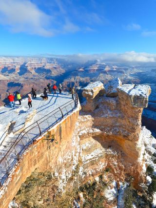 ทริปกลุ่มเล็ก 14 คน สำรวจอเมริกาตะวันตก! สองวันเต็ม เพื่อชมสถานที่ท่องเที่ยวสุดอลังการ 5 แห่งในภาคตะวันตก