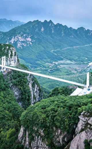 中国東北部の小花山と丹東鳳凰山：徹底ガイド！断崖絶壁の遊歩道＋雲頂ガラス橋