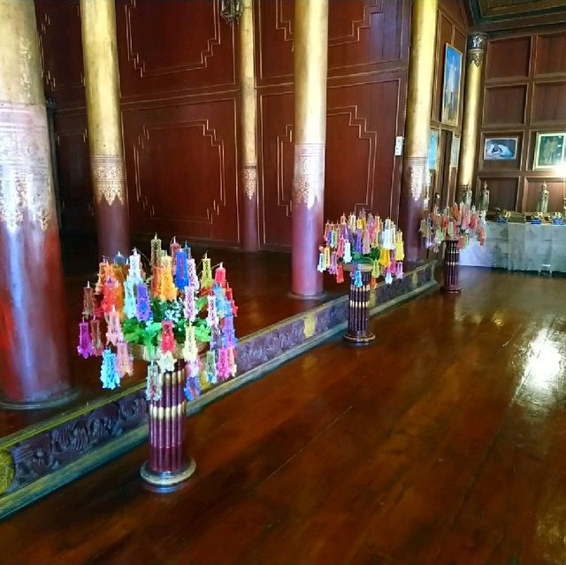 พุทธศิลป์ไทยใหญ่  วัดจอมสวรรค์