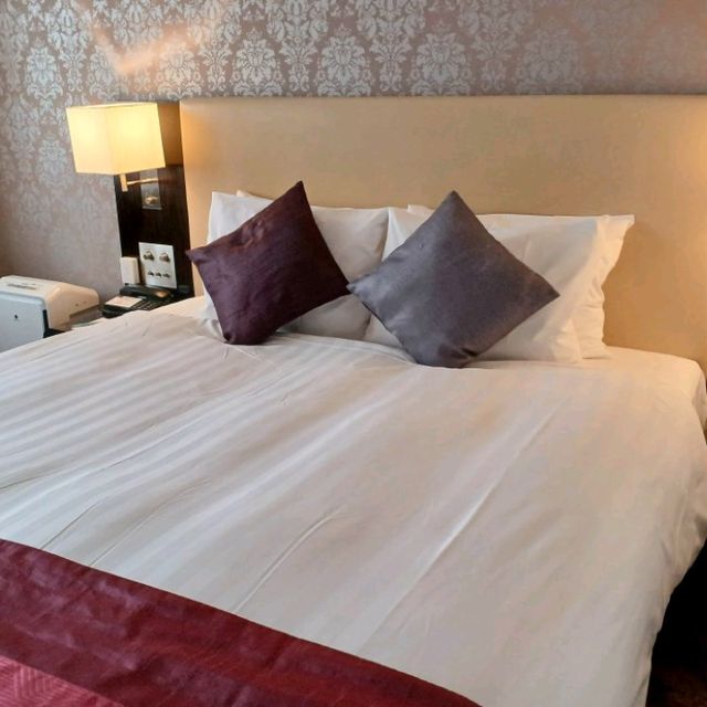 【メルキュールホテル札幌】赤が印象的なオシャレなホテル