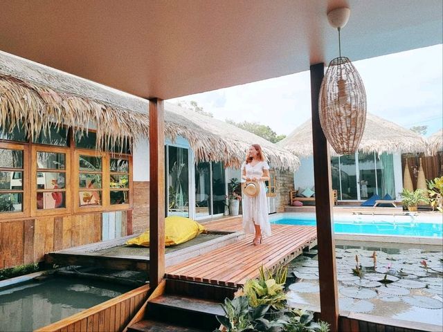 
🏞💙 ไปนอนโฮมสเตย์ กินขนมจีนใต้ เรียนสานกระจูด และได้กระเป๋ากระจูดฟรีๆ กลับบ้าน !!