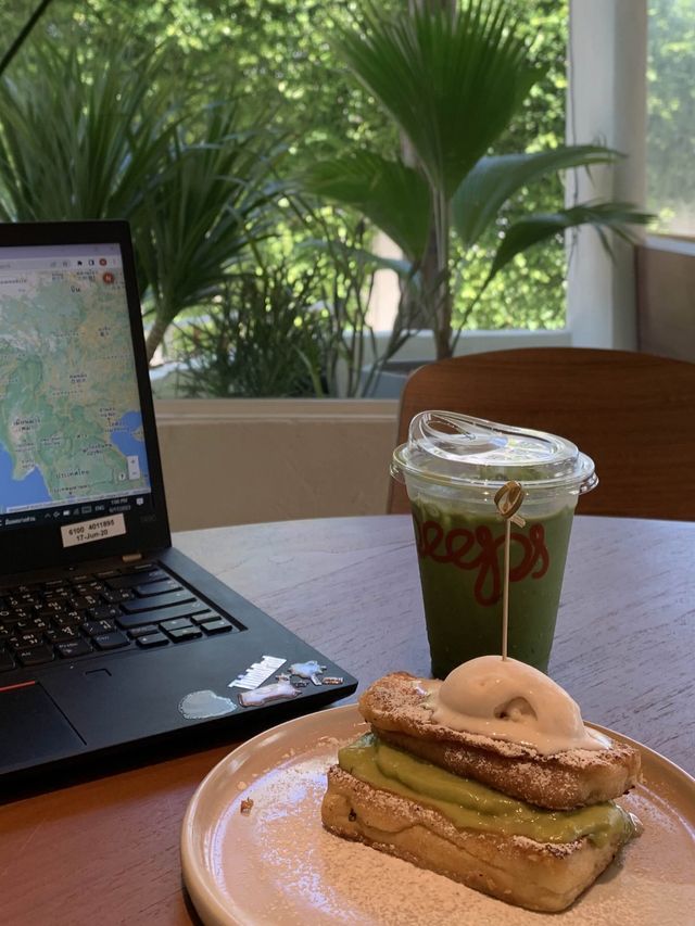 ย้อนเวลา ไปค่าเฟ่ ณ บางแสน 