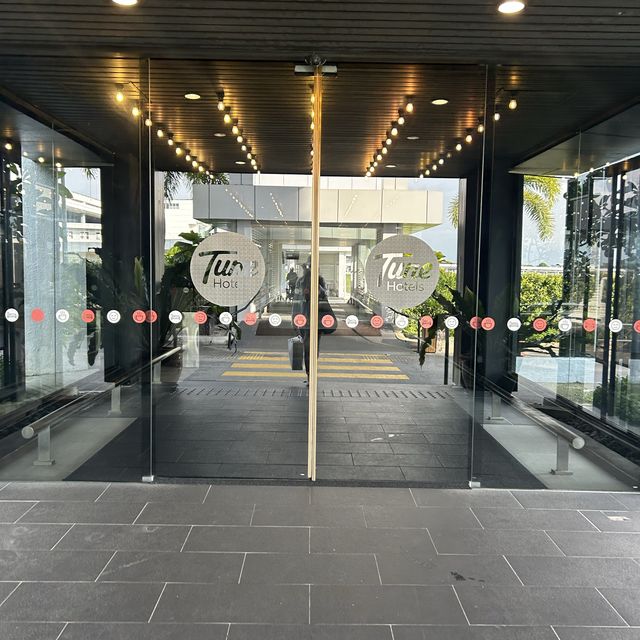 吉隆坡機場酒店～走幾分就可以登記入住