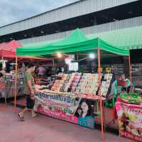 ตลาดโต้รุ่ง ถนนคนเดิน นครนายก