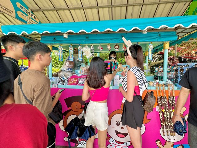 【 2023 新竹景點 】六福村 遊樂園 笑傲飛鷹 墓碑鎮 萬聖節🎃 