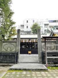 【東京都/高輪神社】元は稲荷神社 石門、石壁も必見！