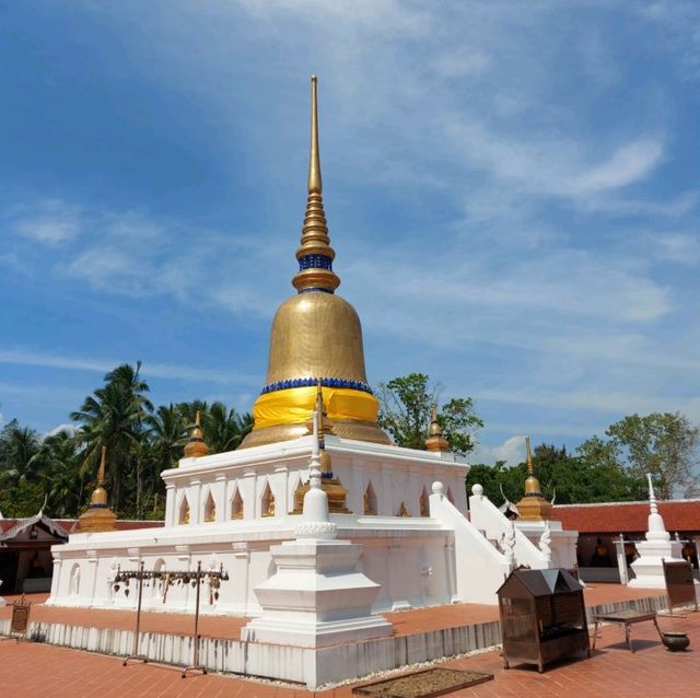 วัดพระบรมธาตุสวี จังหวัดชุมพร